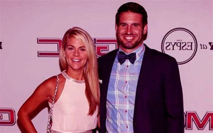 Christian Ponder Net Worth, Salary. Meet His Wife Samantha Steele. 2022