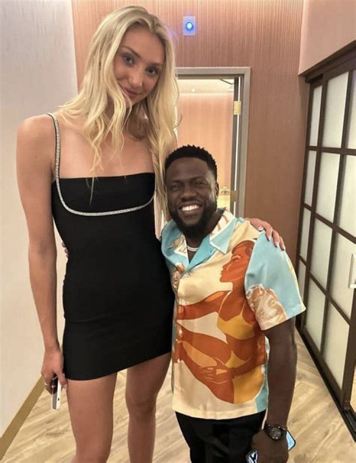 How tall is BENEE? | Age, Wiki, Net worth, Bio, Height, Boyfriend?