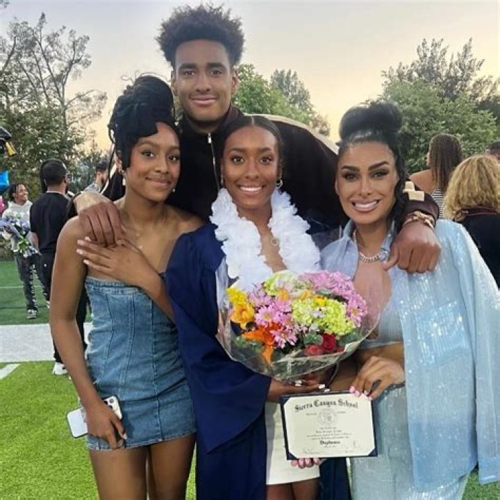 Laura Govan Kids, Husband, Net Worth, Parents