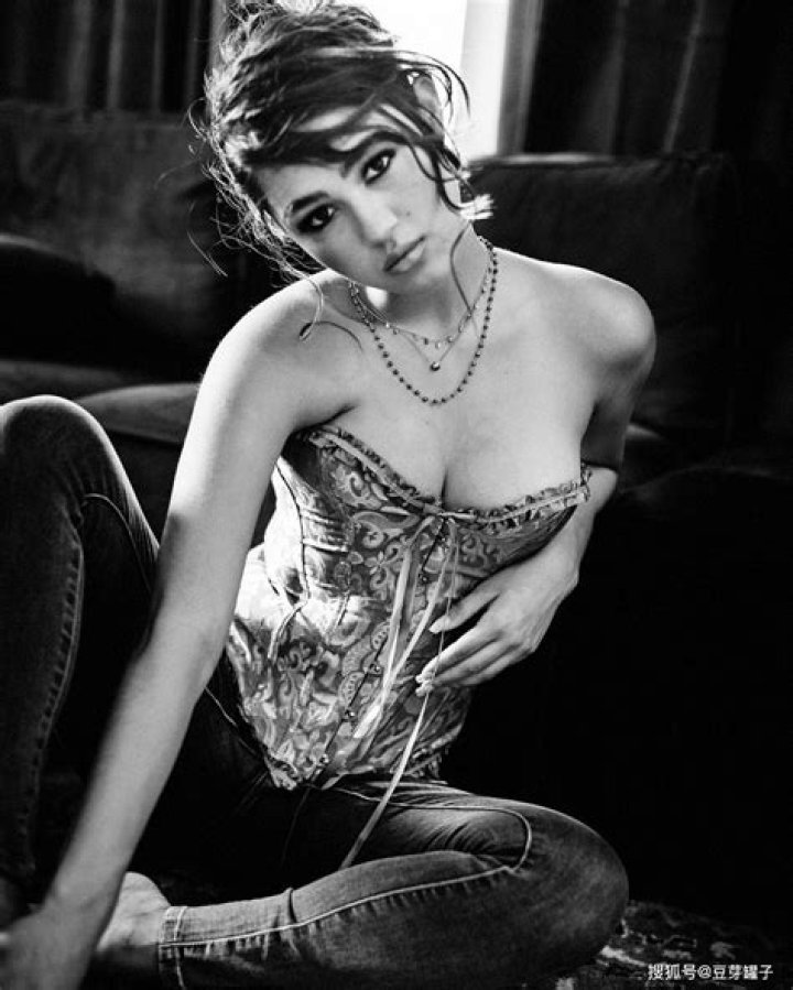 Milan Mirabella – Celebsgraphy