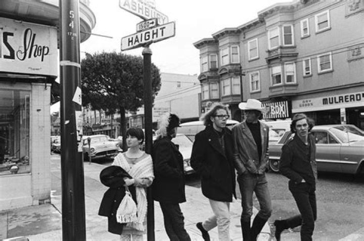 Vintage Shots Of 1960s Haight-Ashbury